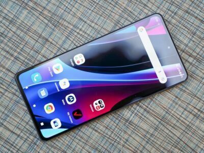 Top 8 Smartphones With Best Battery Life Starts From 3,000mAH